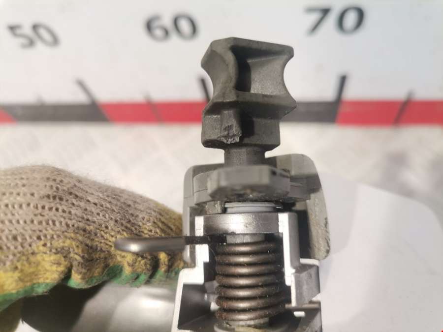 Ручка двери внутренняя передняя левая Mazda 2 DY (2003-2007) Хетчбэк 5дв. 2003г. | Фото № 3 Ручка двери внутренняя передняя левая Mazda 2 DY (2003-2007) Хетчбэк 5дв. 2003г. - Фото 3