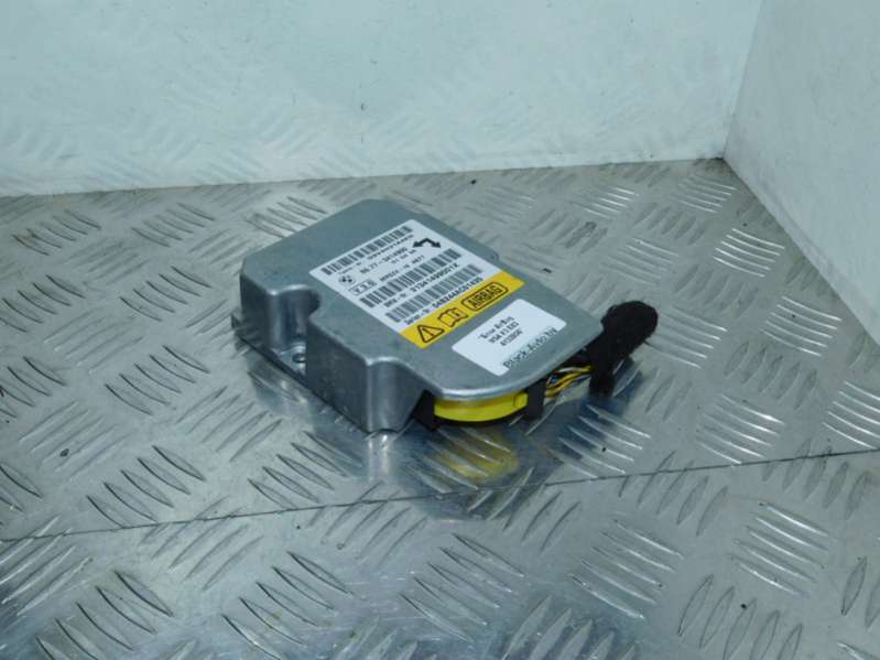 3414990 Блок управления подушками безопасности  BMW X3 внедорожник 5 дв. 2005г. | Фото № 2  3414990 Блок управления подушками безопасности  BMW X3 внедорожник 5 дв. 2005г. - Фото 2