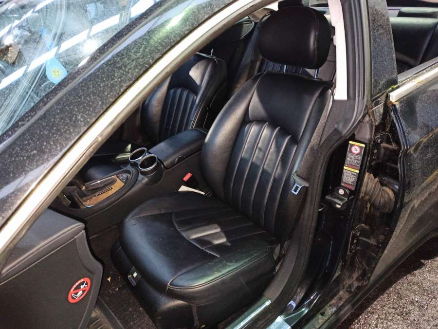 Замок капота Mercedes CLS-Class (W219) (2004-2010) Седан 2007г. | Фото № 9 Замок капота Mercedes CLS-Class (W219) (2004-2010) Седан 2007г. - Фото 9