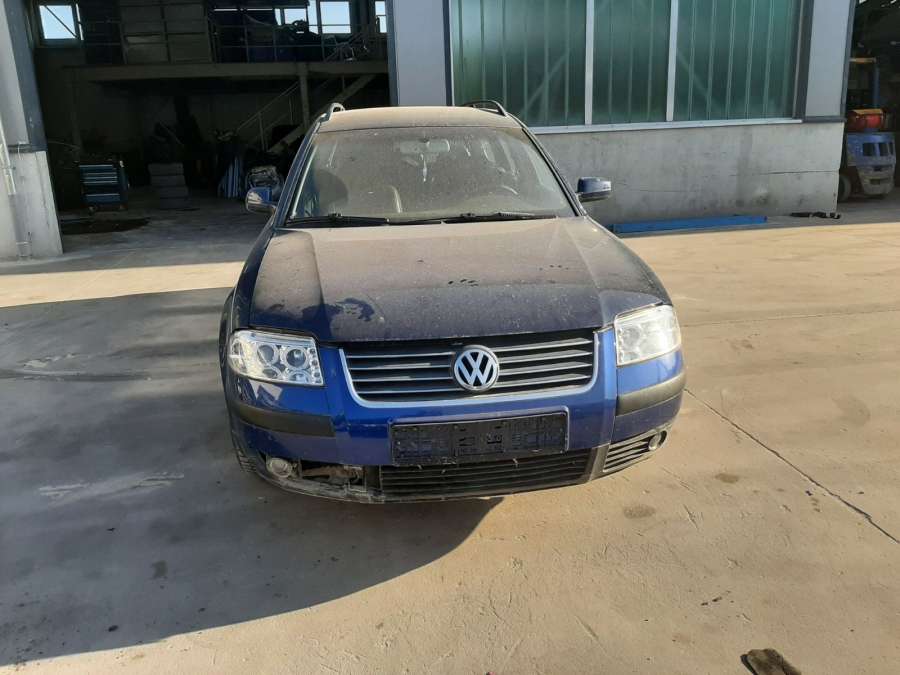 3B1837114 Ручка двери внутренняя передняя правая Volkswagen Passat 5 GP (2000-2005) Универсал 2003г. | Фото № 9 3B1837114 Ручка двери внутренняя передняя правая Volkswagen Passat 5 GP (2000-2005) Универсал 2003г. - Фото 9