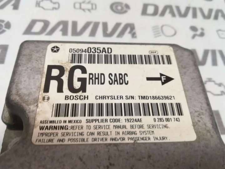 028500174305094035AD Блок AirBag Chrysler Voyager 4 поколение (2001-2004) 2001г. | Фото № 3 028500174305094035AD Блок AirBag Chrysler Voyager 4 поколение (2001-2004) 2001г. - Фото 3