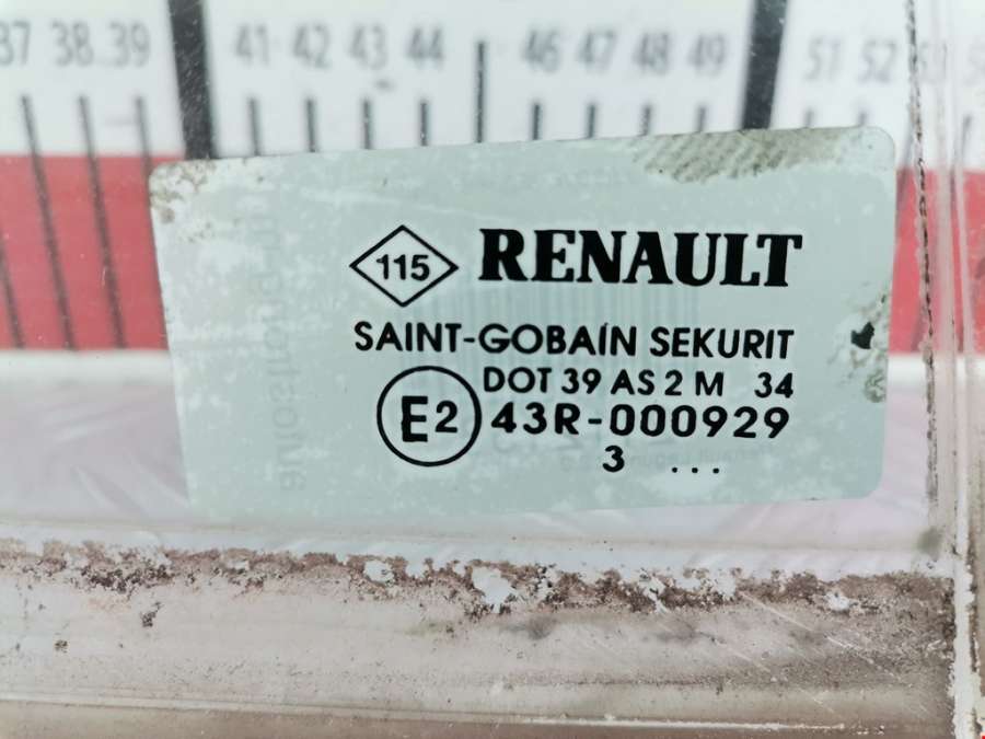 Стекло двери задней правой Renault Laguna 2 (2000-2007) Хетчбэк 5дв. 2004г. | Фото № 2 Стекло двери задней правой Renault Laguna 2 (2000-2007) Хетчбэк 5дв. 2004г. - Фото 2