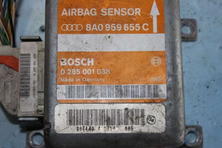8A0959655C 0285001038 Блок AirBag  Audi A6 C4 (S6,RS6) 1999г. | Фото № 3  8A0959655C 0285001038 Блок AirBag  Audi A6 C4 (S6,RS6) 1999г. - Фото 3