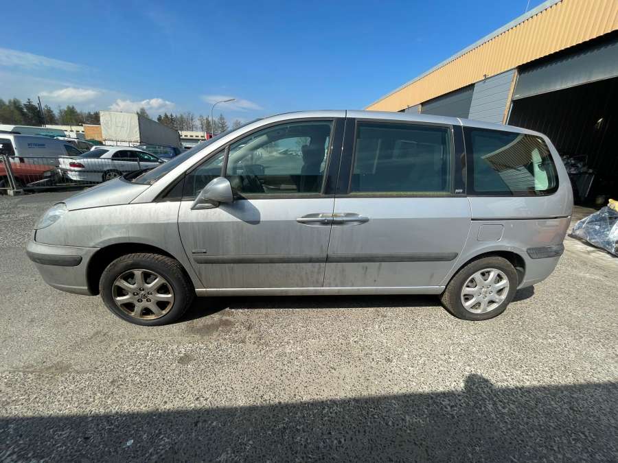 Теплообменник Peugeot 807 (2002-2010) Минивэн 2005г. | Фото № 10 Теплообменник Peugeot 807 (2002-2010) Минивэн 2005г. - Фото 10