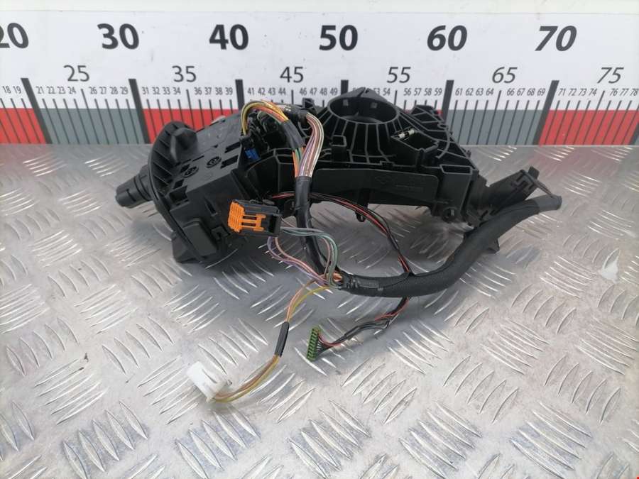 61880052 Переключатель дворников (стеклоочистителя) Renault Scenic 2 (2003-2009) Минивэн 2004г. | Фото № 3 61880052 Переключатель дворников (стеклоочистителя) Renault Scenic 2 (2003-2009) Минивэн 2004г. - Фото 3