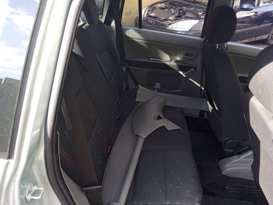 Ручка стеклоподъемника Mazda 2 DY (2003-2007) Хетчбэк 5дв. 2003г. | Фото № 14 Ручка стеклоподъемника Mazda 2 DY (2003-2007) Хетчбэк 5дв. 2003г. - Фото 14