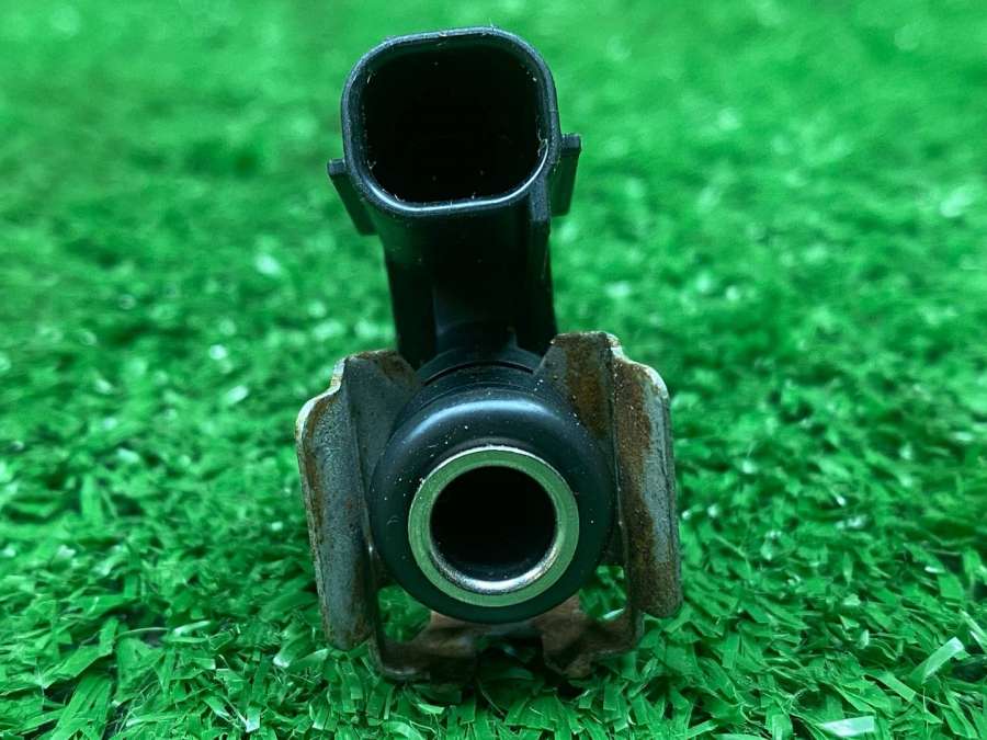 166001KT0A Форсунка топливная  Nissan Juke YF15 F15 2013г. | Фото № 4  166001KT0A Форсунка топливная  Nissan Juke YF15 F15 2013г. - Фото 4