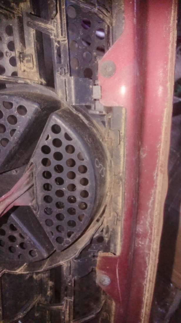 Капот Mercedes ML W163 2003г. | Фото № 3 Капот Mercedes ML W163 2003г. - Фото 3