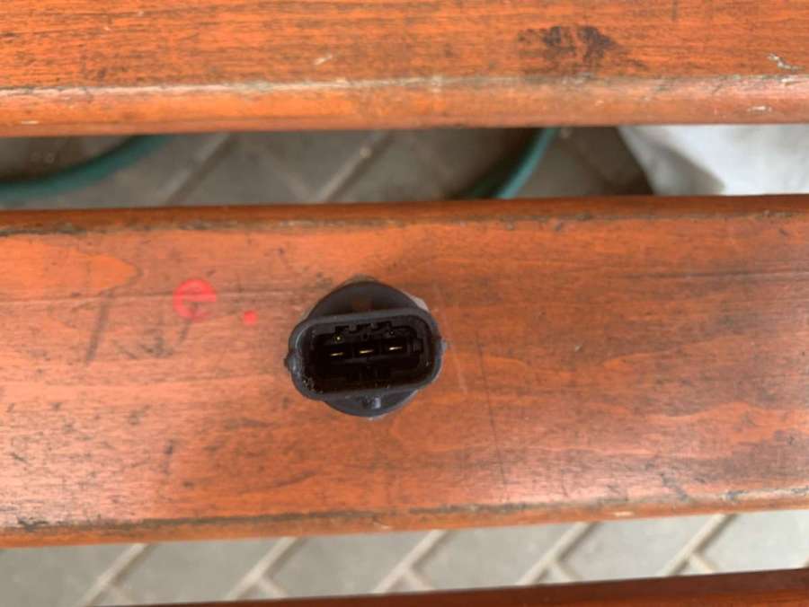 0281002651 0281002568 Датчик давления топлива Renault Espace 4 2005г. | Фото № 2 0281002651 0281002568 Датчик давления топлива Renault Espace 4 2005г. - Фото 2