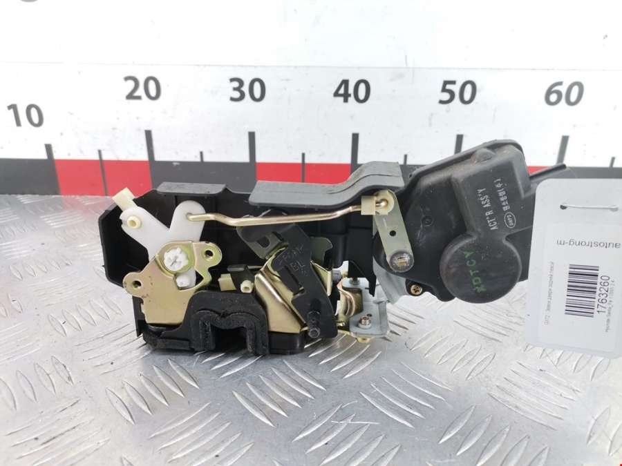 Замок двери задней левой Hyundai Santa Fe 1 (SM) (2000-2006) Внедорожник 5дв. 2002г. | Фото № 1 Замок двери задней левой Hyundai Santa Fe 1 (SM) (2000-2006) Внедорожник 5дв. 2002г. - Фото 1