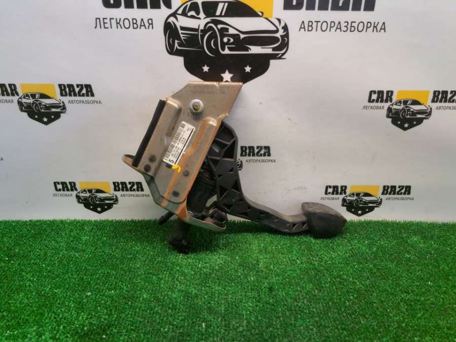 6Q1721059AH Педаль сцепления Seat Ibiza III 2007г. | Фото № 6 6Q1721059AH Педаль сцепления Seat Ibiza III 2007г. - Фото 6