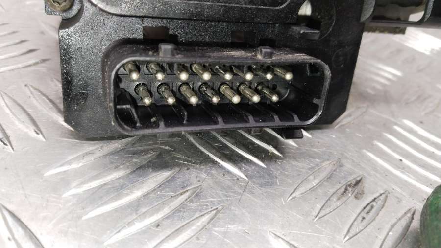 8E0614111T Блок ABS Audi A6 2002г. | Фото № 4 8E0614111T Блок ABS Audi A6 2002г. - Фото 4