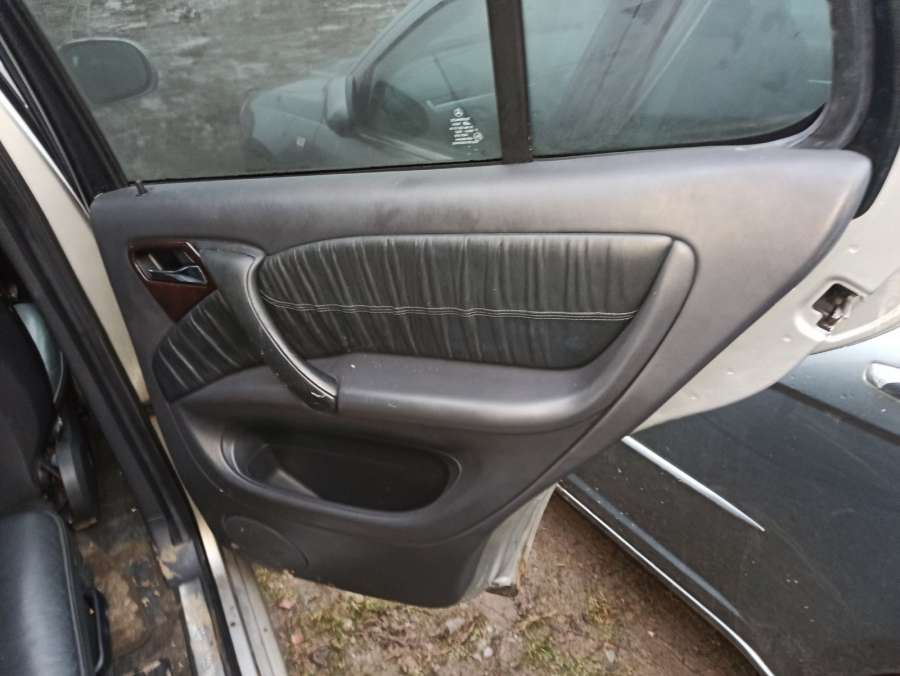 03100620 Кнопка подогрева (обогрева) сидений Mercedes ML-Class (W163) (1997-2005) Внедорожник 5дв. 2002г. | Фото № 19 03100620 Кнопка подогрева (обогрева) сидений Mercedes ML-Class (W163) (1997-2005) Внедорожник 5дв. 2002г. - Фото 19