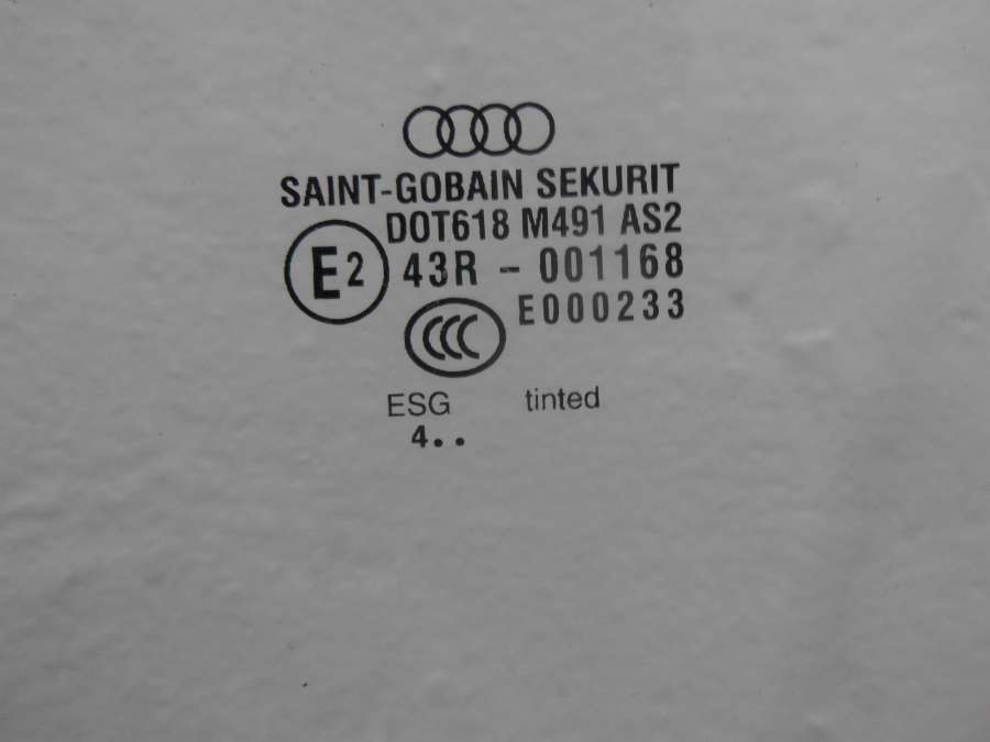 Стекло двери передней левой  Audi A8 Седан 2005г. | Фото № 2   Стекло двери передней левой  Audi A8 Седан 2005г. - Фото 2