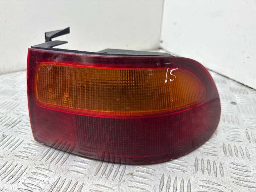 Фонарь задний правый Honda Civic 5 1995г. | Фото № 1 Фонарь задний правый Honda Civic 5 1995г. - Фото 1