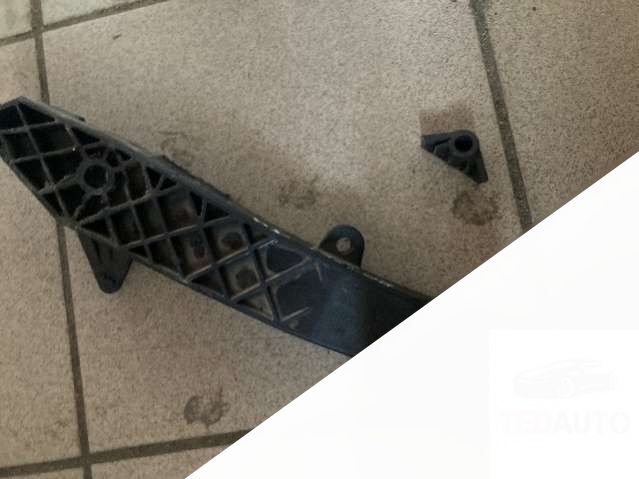 Педаль сцепления Volkswagen Transporter 1993г. | Фото № 5 Педаль сцепления Volkswagen Transporter 1993г. - Фото 5