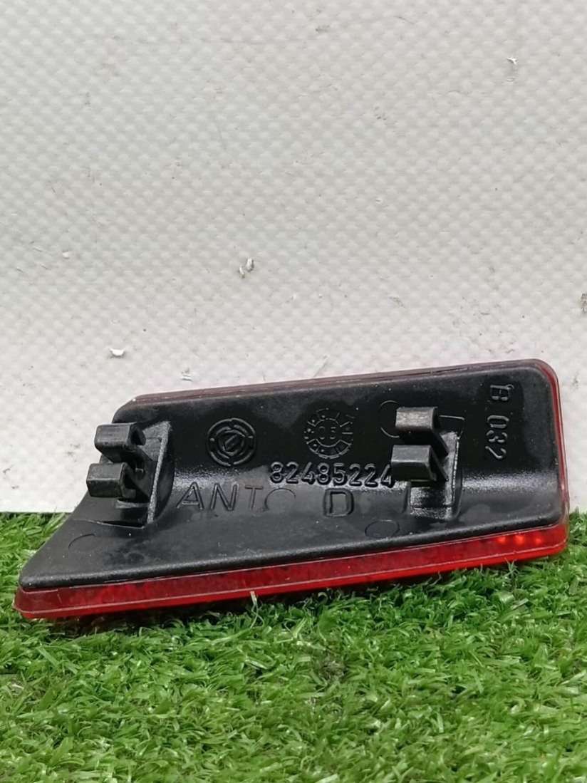 82485224 Светоотражатель (катафот) Peugeot 807 2005г. | Фото № 5 82485224 Светоотражатель (катафот) Peugeot 807 2005г. - Фото 5