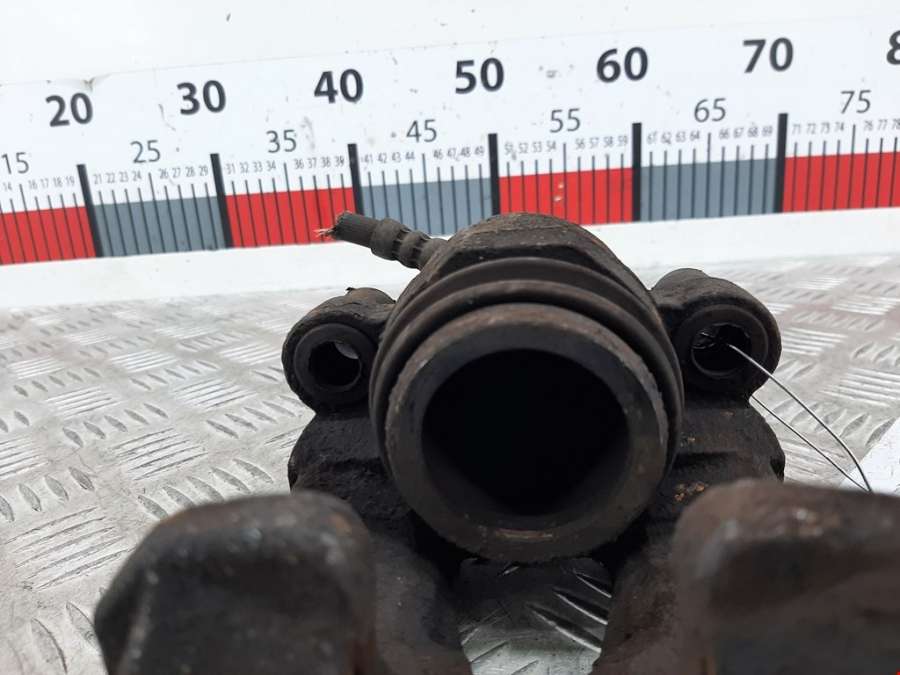 Суппорт передний левый Skoda Rapid (2012-2020) Хетчбэк 5дв. 2015г. | Фото № 5 Суппорт передний левый Skoda Rapid (2012-2020) Хетчбэк 5дв. 2015г. - Фото 5