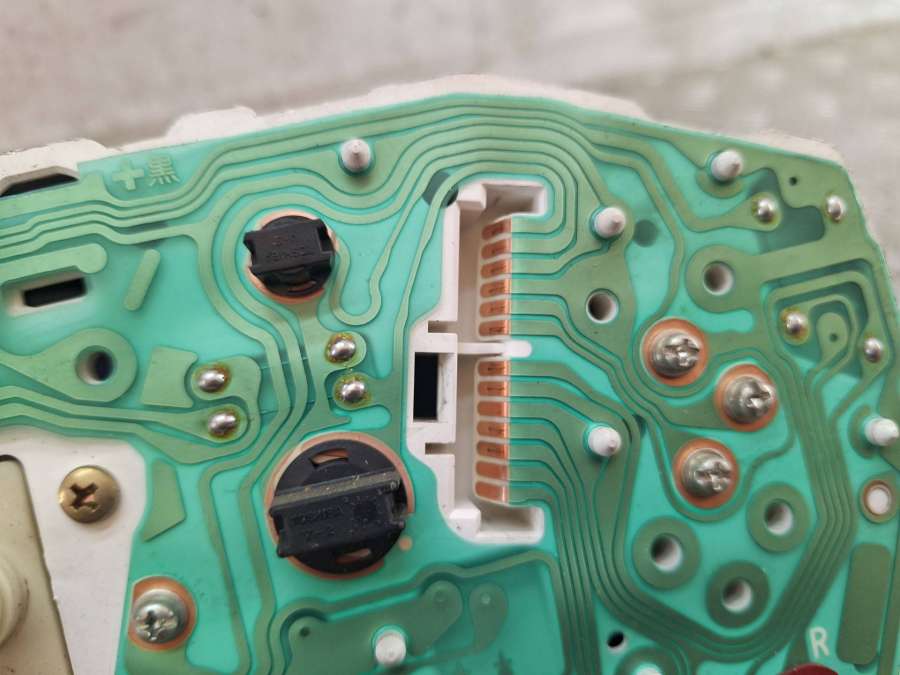 25733081318301097491 Панель приборов (щиток)  Daihatsu Sirion  2004г. | Фото № 6  25733081318301097491 Панель приборов (щиток)  Daihatsu Sirion  2004г. - Фото 6