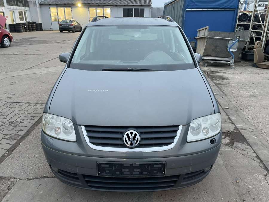 1T0853753B Накладка декоративная (молдинг) двери задней левой Volkswagen Touran 1 (2003-2015) Минивэн 2003г. | Фото № 10 1T0853753B Накладка декоративная (молдинг) двери задней левой Volkswagen Touran 1 (2003-2015) Минивэн 2003г. - Фото 10