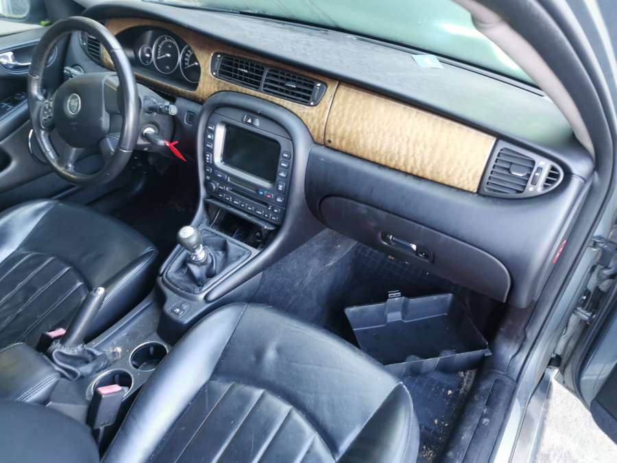 R9144Z050B Рампа топливная (топливная рейка) Jaguar X-Type (2001-2009) Универсал 2005г. | Фото № 9 R9144Z050B Рампа топливная (топливная рейка) Jaguar X-Type (2001-2009) Универсал 2005г. - Фото 9