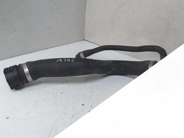 Патрубок (трубопровод, шланг) BMW 3 E90 (2005 - 2011) Седан 2010г. | Фото № 1 Патрубок (трубопровод, шланг) BMW 3 E90 (2005 - 2011) Седан 2010г. - Фото 1