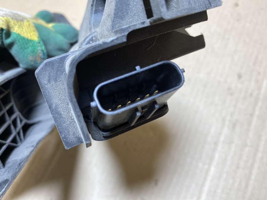 1K1721503P Педаль газа  Volkswagen Beetle 2 2002г. | Фото № 2  1K1721503P Педаль газа  Volkswagen Beetle 2 2002г. - Фото 2