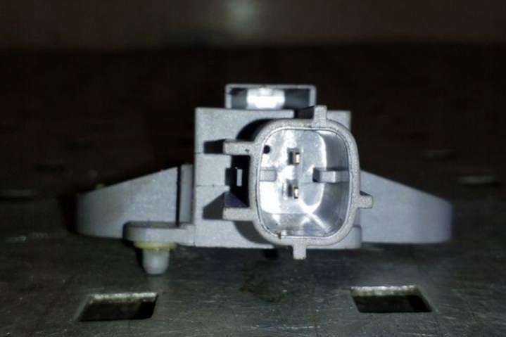 1KM955557 Датчик удара  Volkswagen Golf 6 поколение (2008-2015) 2008г. | Фото № 4  1KM955557 Датчик удара  Volkswagen Golf 6 поколение (2008-2015) 2008г. - Фото 4