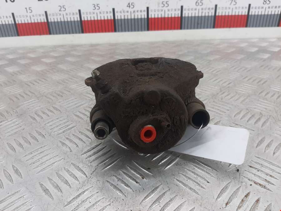 Суппорт передний левый Volkswagen Golf 5 (2003-2008) Хетчбэк 3дв. 2003г. | Фото № 3 Суппорт передний левый Volkswagen Golf 5 (2003-2008) Хетчбэк 3дв. 2003г. - Фото 3