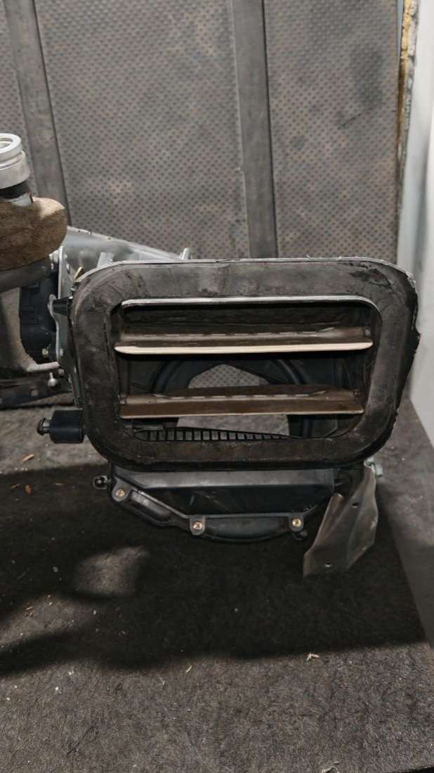 Корпус печки Audi A6 C5 (S6,RS6) 1998г. | Фото № 6 Корпус печки Audi A6 C5 (S6,RS6) 1998г. - Фото 6