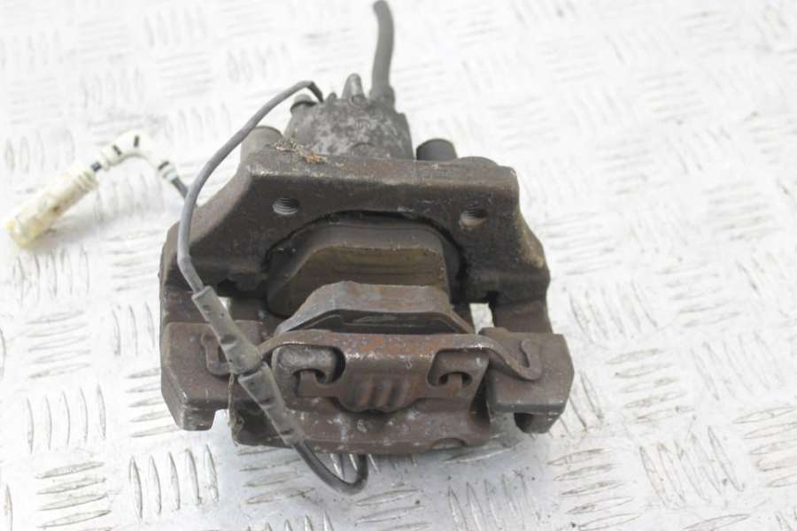 34216758058 Суппорт тормозной задний правый  BMW 5 седан 2005г. | Фото № 2  34216758058 Суппорт тормозной задний правый  BMW 5 седан 2005г. - Фото 2