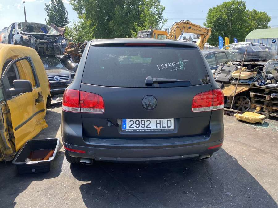 7L6858291 Накладка декоративная на торпедо Volkswagen Touareg 1 (2002-2010) Внедорожник 5дв. 2005г. | Фото № 14 7L6858291 Накладка декоративная на торпедо Volkswagen Touareg 1 (2002-2010) Внедорожник 5дв. 2005г. - Фото 14