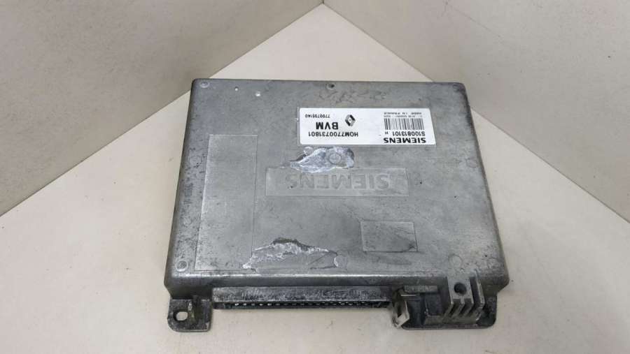 SIEMENSBVMHOM77007318017700735140S100813101H Блок управления двигателем Renault Clio 1995г. | Фото № 1 SIEMENSBVMHOM77007318017700735140S100813101H Блок управления двигателем Renault Clio 1995г. - Фото 1