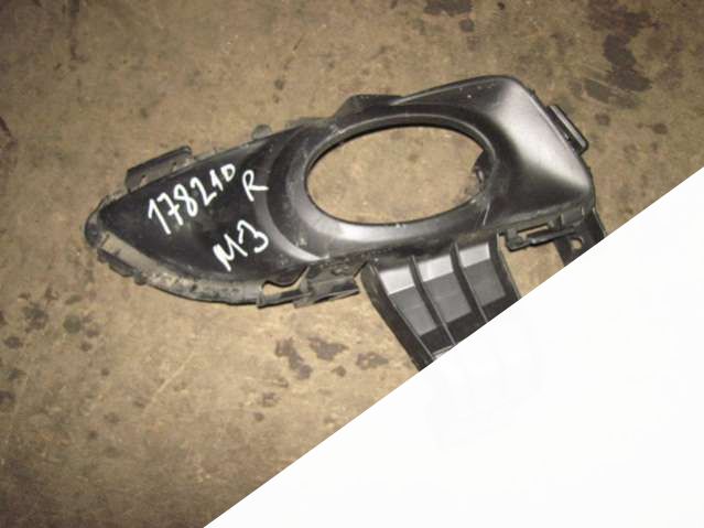 P3755R Решетка переднего бампера правая  Mazda 3 0000г. | Фото № 1  P3755R Решетка переднего бампера правая  Mazda 3 0000г. - Фото 1