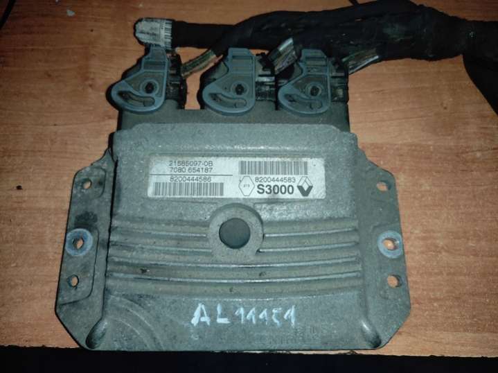 8200444583820044586 Блок управления двигателем  Renault Laguna 2 поколение (2001-2005) 2001г. | Фото № 1  8200444583820044586 Блок управления двигателем  Renault Laguna 2 поколение (2001-2005) 2001г. - Фото 1