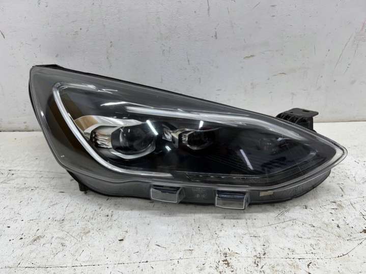 JX7B-13E016-AJ Фара правая  Ford Focus 4 поколение (2019-2024) 2019г. | Фото № 1  JX7B-13E016-AJ Фара правая  Ford Focus 4 поколение (2019-2024) 2019г. - Фото 1