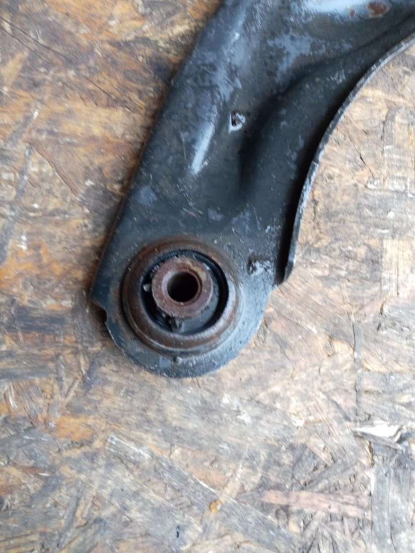 Рычаг передний правый Renault Espace 4 2003г. | Фото № 2 Рычаг передний правый Renault Espace 4 2003г. - Фото 2