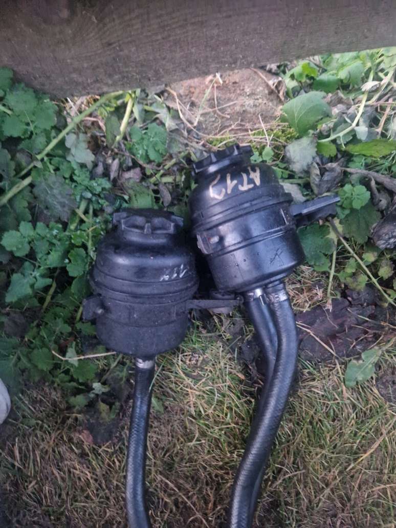 32411097164 1097164 Бачок гидроусилителя BMW 7 E65/E66 2003г. | Фото № 1 32411097164 1097164 Бачок гидроусилителя BMW 7 E65/E66 2003г. - Фото 1