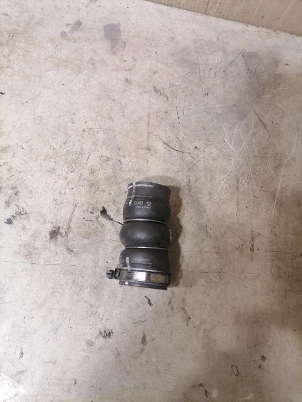 9685598580 Патрубок интеркулера Peugeot 2008 2015г. | Фото № 1 9685598580 Патрубок интеркулера Peugeot 2008 2015г. - Фото 1