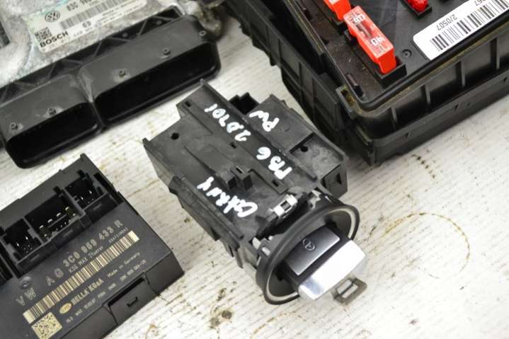 03G906021NK Блок управления двигателем Volkswagen Passat B6 (2005-2010) 2005г. | Фото № 6 03G906021NK Блок управления двигателем Volkswagen Passat B6 (2005-2010) 2005г. - Фото 6