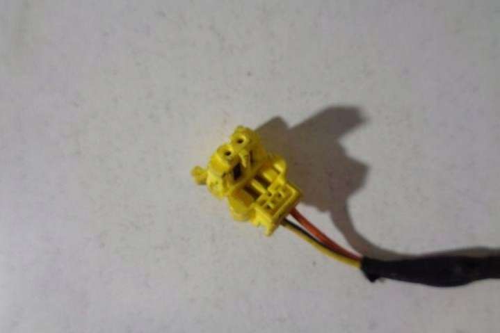 8V4T14B006AA Датчик удара Volvo S60 1 поколение (2000-2004) 2000г. | Фото № 1 8V4T14B006AA Датчик удара Volvo S60 1 поколение (2000-2004) 2000г. - Фото 1