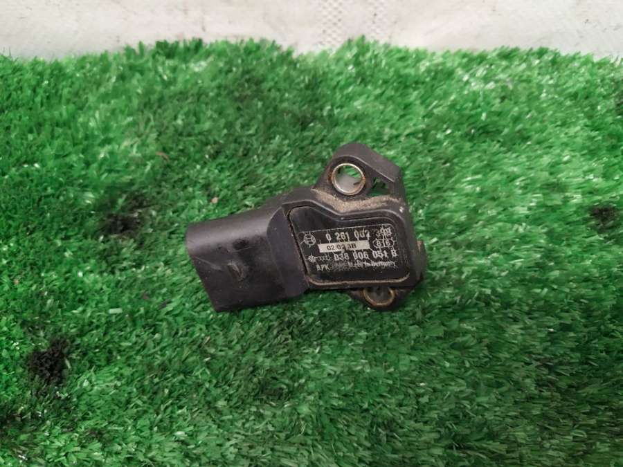 038906051B  Датчик абсолютного давления   Volkswagen Transporter T4 2000г. | Фото № 5  038906051B  Датчик абсолютного давления   Volkswagen Transporter T4 2000г. - Фото 5