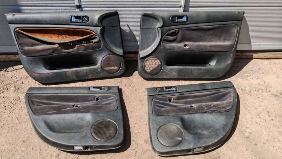 Обшивка дверей (комплект) Volkswagen Passat B5 1998г. | Фото № 1 Обшивка дверей (комплект) Volkswagen Passat B5 1998г. - Фото 1