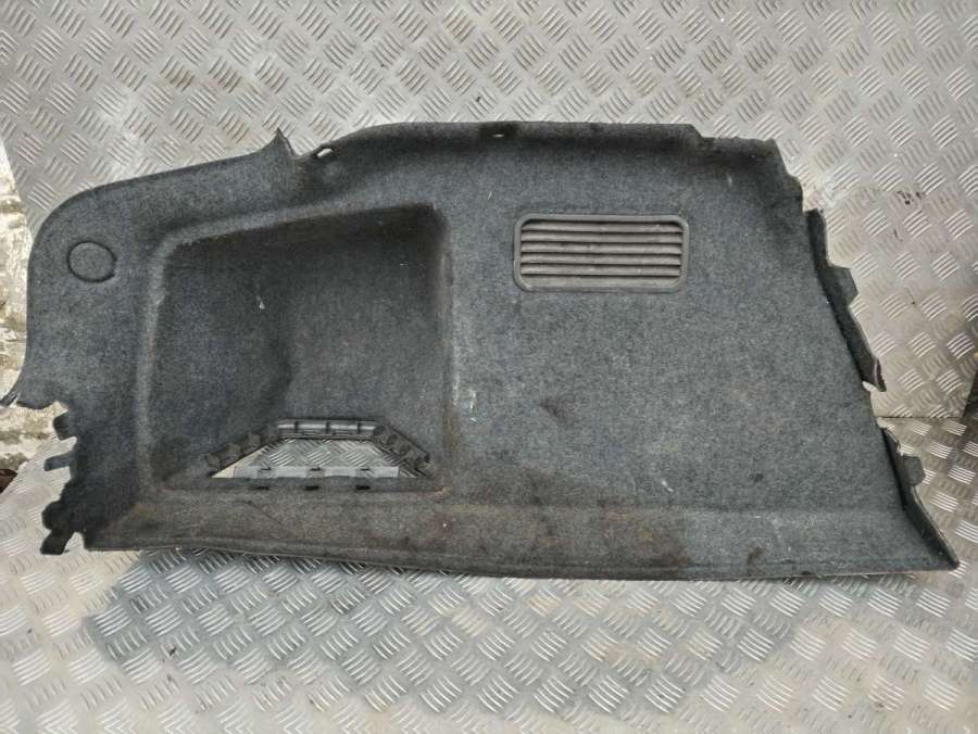 Обшивка багажника Audi A4 B6 2003г. | Фото № 1 Обшивка багажника Audi A4 B6 2003г. - Фото 1