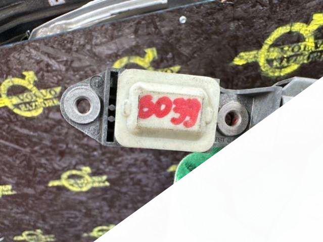 30724677 Датчик удара Volvo V70 2006г. | Фото № 2 30724677 Датчик удара Volvo V70 2006г. - Фото 2