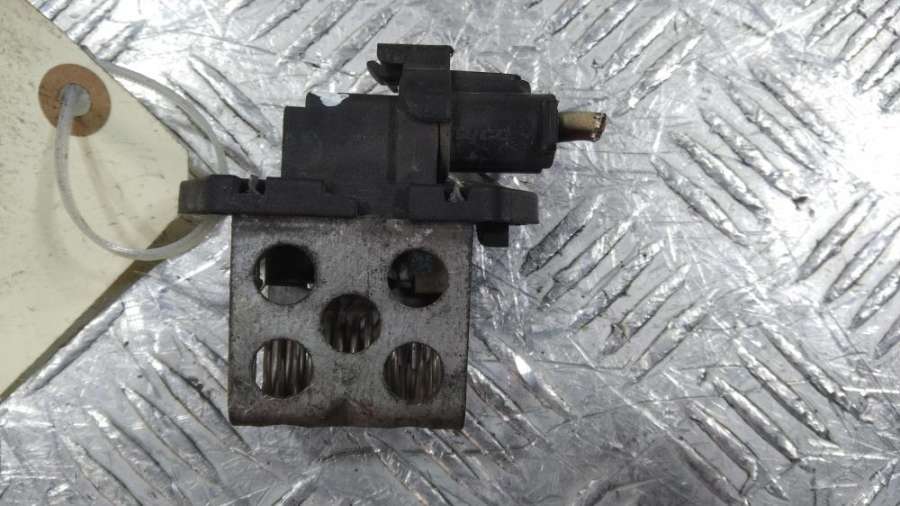 7700432632 Реле вентилятора Renault Scenic 2004г. | Фото № 1 7700432632 Реле вентилятора Renault Scenic 2004г. - Фото 1