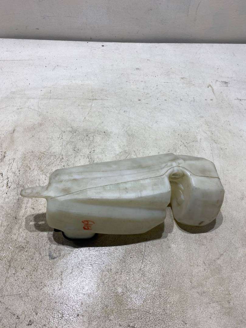 820021000282006095498200440772 Бачок омывателя передний  Renault Logan  седан 2010г. | Фото № 4  820021000282006095498200440772 Бачок омывателя передний  Renault Logan  седан 2010г. - Фото 4