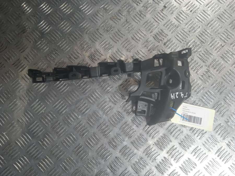 1051824 Кронштейн Tesla Model X 2019г. | Фото № 1 1051824 Кронштейн Tesla Model X 2019г. - Фото 1