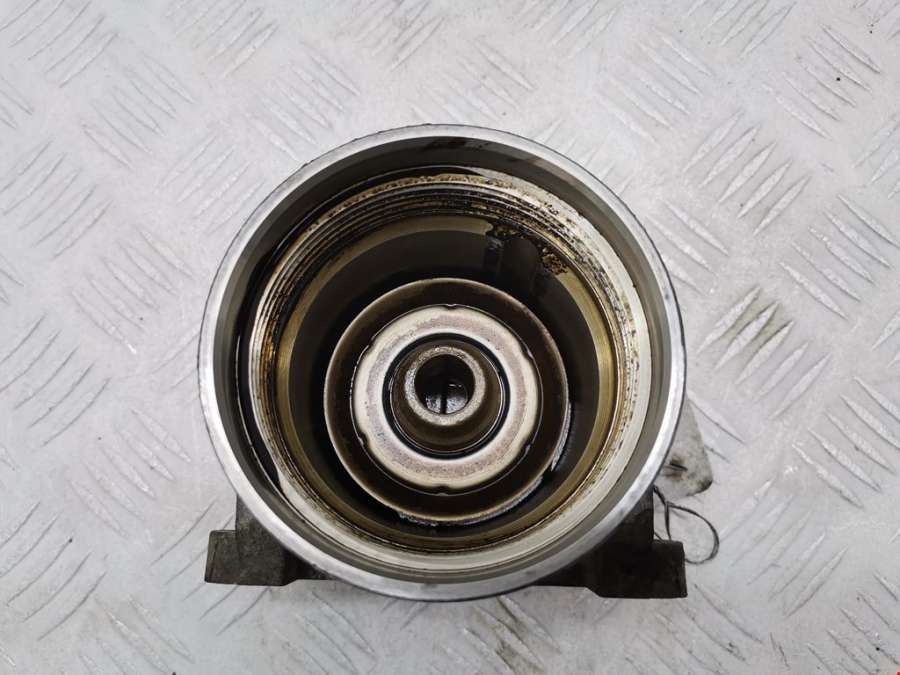 Корпус масляного фильтра Ford Mondeo 3 (2000-2007) Универсал 2004г. | Фото № 3 Корпус масляного фильтра Ford Mondeo 3 (2000-2007) Универсал 2004г. - Фото 3