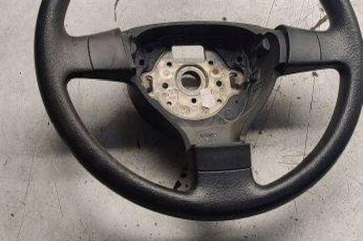 1K0419091AG Руль  Volkswagen Caddy 3 поколение (2004-2010) 2004г. | Фото № 2  1K0419091AG Руль  Volkswagen Caddy 3 поколение (2004-2010) 2004г. - Фото 2